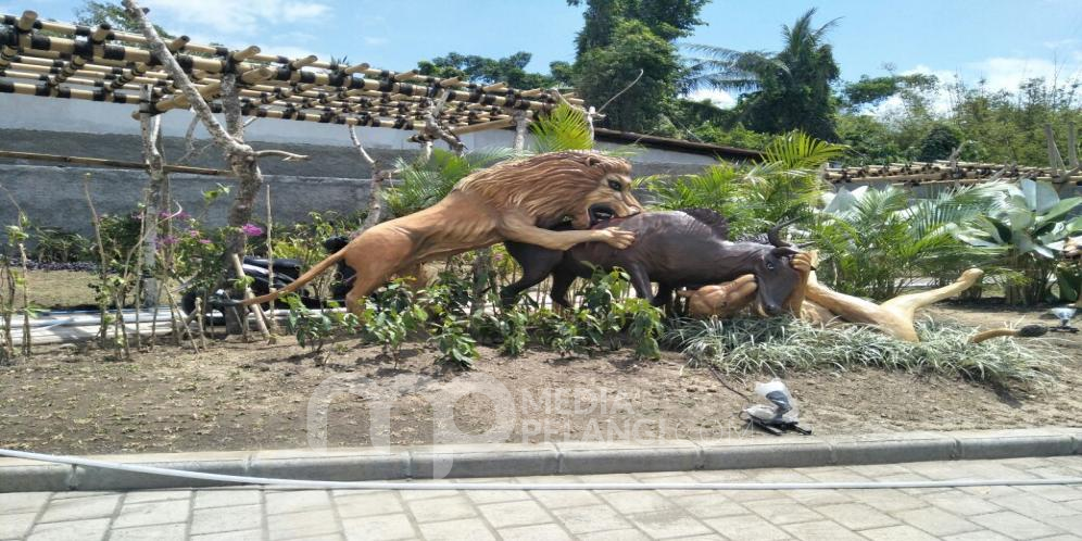 Berikan Kesan Yang Berbeda, Peserta Maybank Bali Marathon Disajikan Patung Satwa