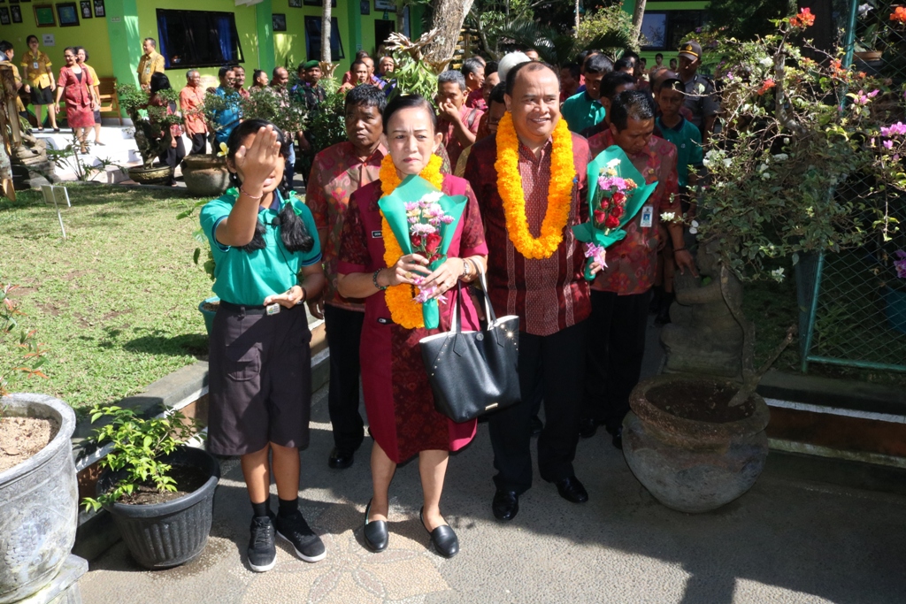 Duta Bangli SMPN 1 Bangli Dinilai Tim LSS Provinsi