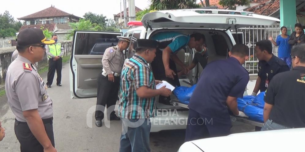 Jenasah Pemudik Korban Kecelakaan di Jalur Denpasar – Gilimanuk Diambil Pihak Desa