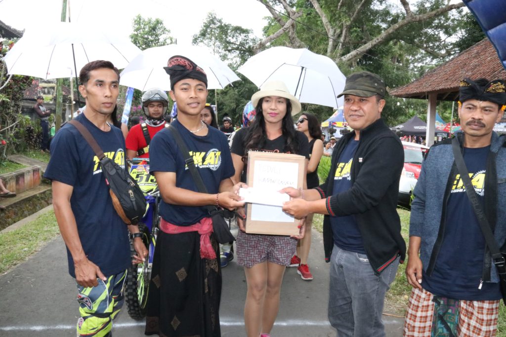 Wabup Sedana Arta Galang Dana Kemanusiaan Bencana Gunung Agung