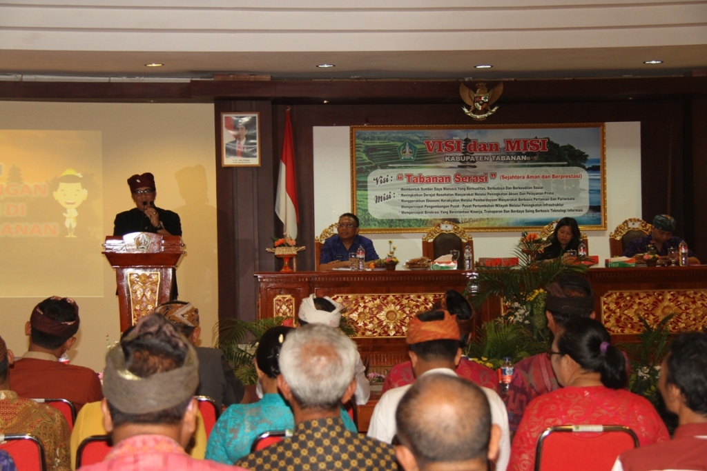 Rapat Koordinasi Percepatan Penanggulangan Kemiskinan di Tabanan. Kemiskinan Di Targetkan Turun Jadi 4%
