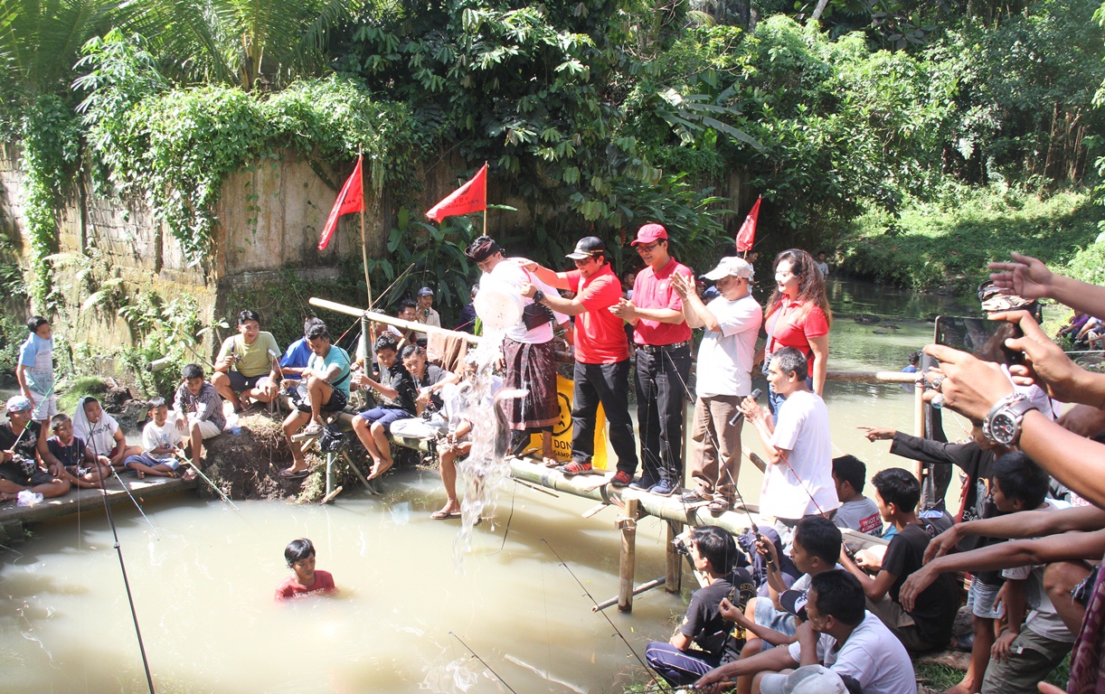 Wabup Sanjaya Buka Lomba Mancing  STT Banu Kumara