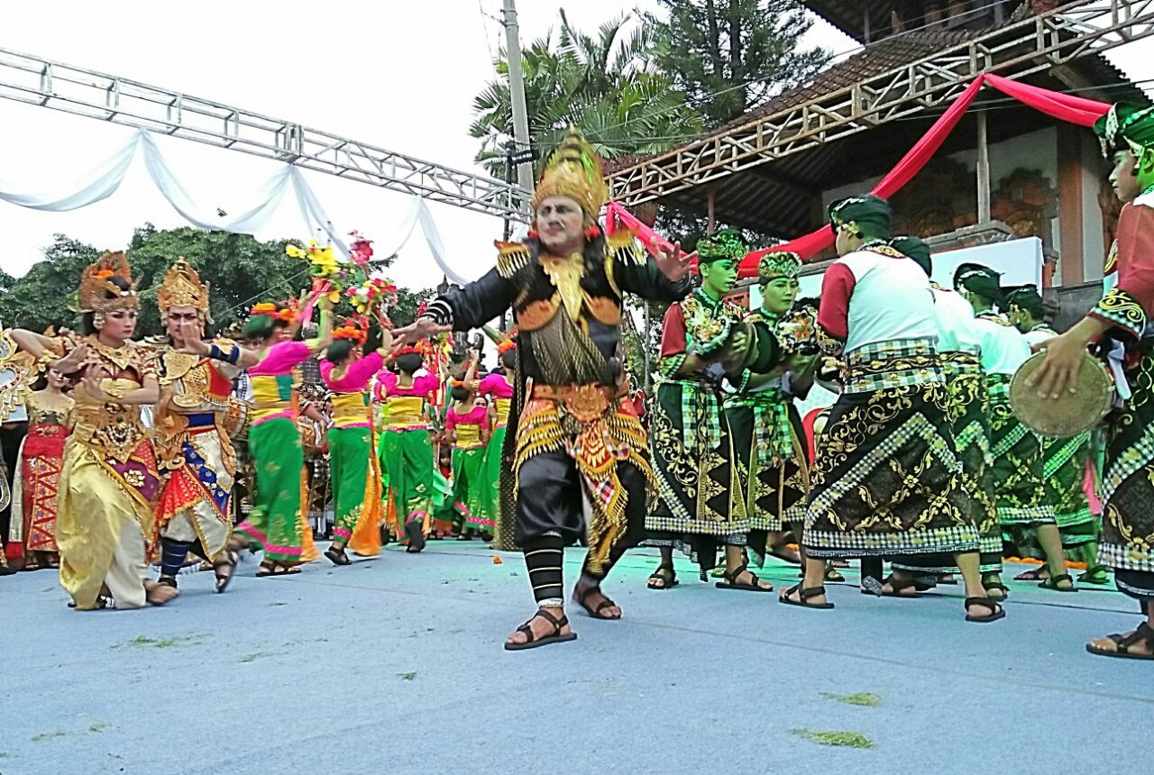 Wabup Sanjaya Buka Festival Kerambitan 3, Lebih Meriah Dirangkaikan dengan HUT Kota Tabanan