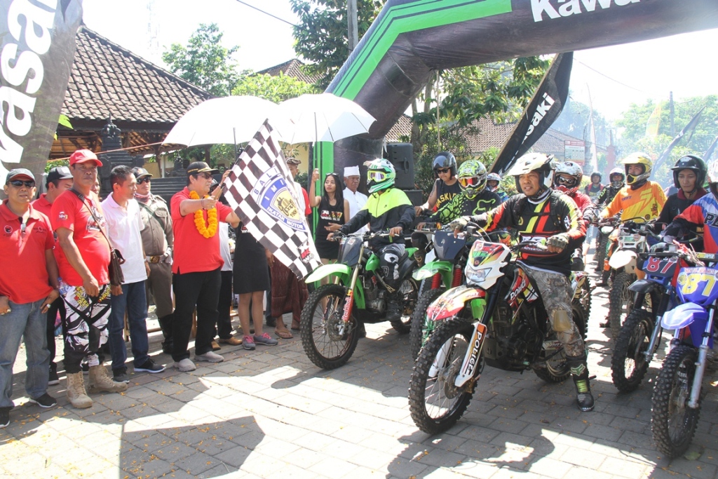 HUT Ulun Siwi Adventure Ke-3, Padukan Olahraga dan Kesenian Daerah