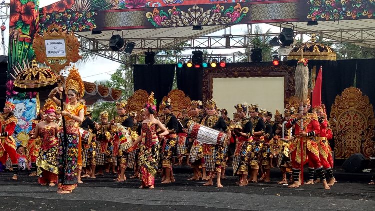 Adu Kreativitas, Sekaa Baleganjur Semarakan Tabanan Fiesta#1 Kecamatan Selemadeg Timur