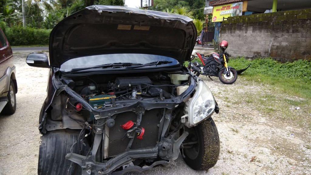 Menuju Denpasar Ketua KPU Buleleng Kecelakaan di Luwus