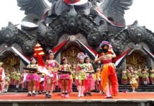 Drum Band Gita Saraswati Ramaikan Panggung Terbuka Garuda Wisnu Serasi
