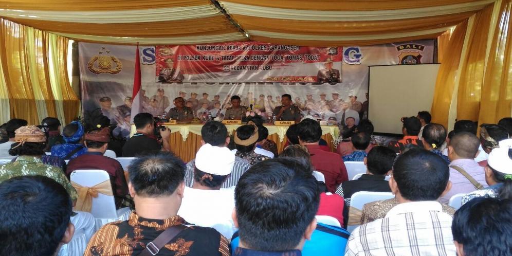 Kapolres Karangasem Ajak Masyarakat se-Kecamatan Kubu Bersinergi Jaga Keamanan Kubu