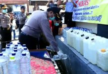 Hasil Operasi Cipkon 2017, Polres Gianyar Musnahkan Ratusan Liter Miras