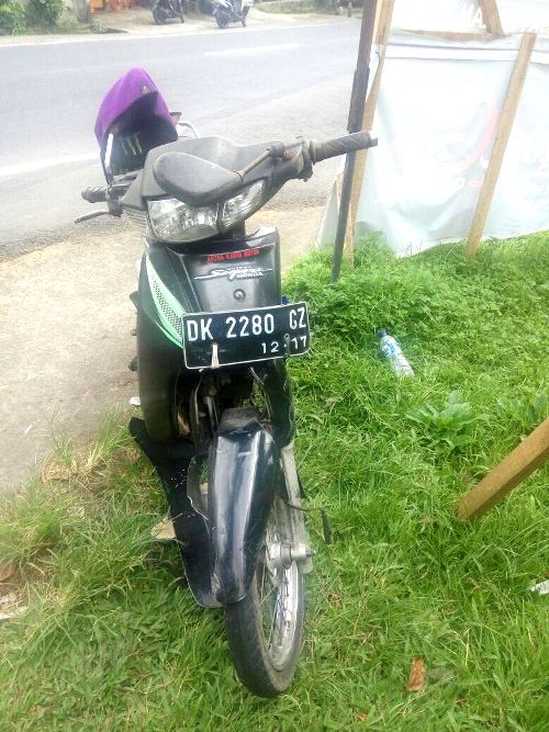 Tabrak Inova Potong Jalur, Pemotor Tewas di Baturiti