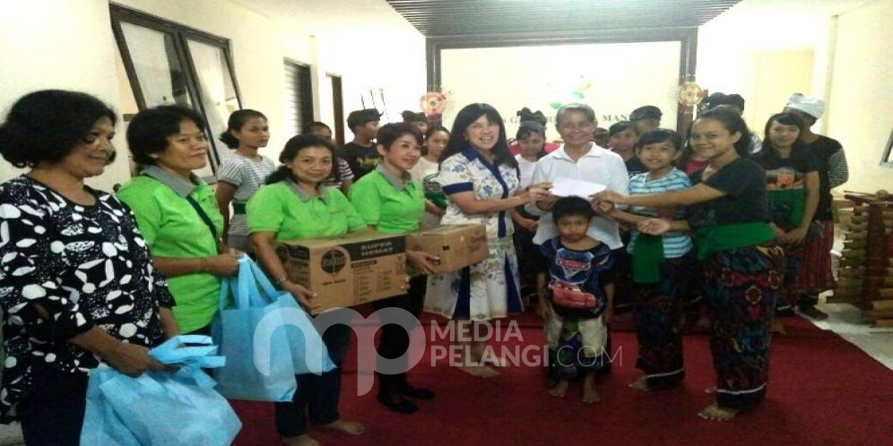 OSIS dan Alumni SMASTA Kunjungi Panti Asuhan Gayatri Wiyda Mandala