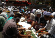Megibung, Tradisi Makan Bersama Warga Desa Pakraman Pakuseba
