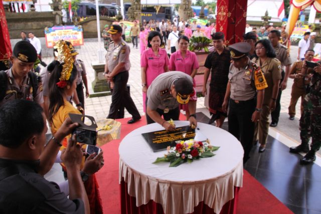 Kapolda Bali Resmikan Bangunan Polsek Susut