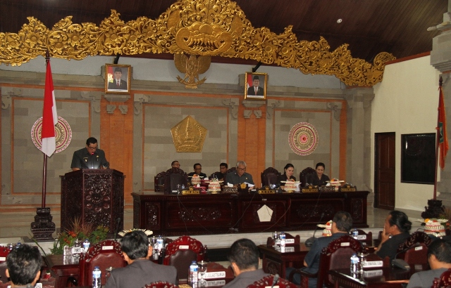 Rapat Paripurna Penyampaian LKPJ dan Dua Ranperda Tabanan