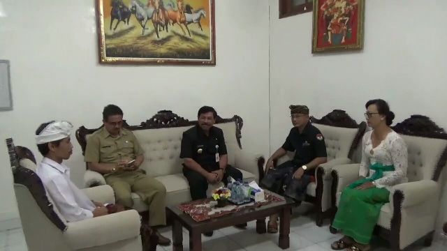 Acungkan Satu Jari, Penjabat Bupati Gianyar Dipanggil Panwas