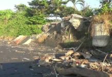 Tergerus Ombak, Pura dan Bangunan di Pantai Purnama Hancur