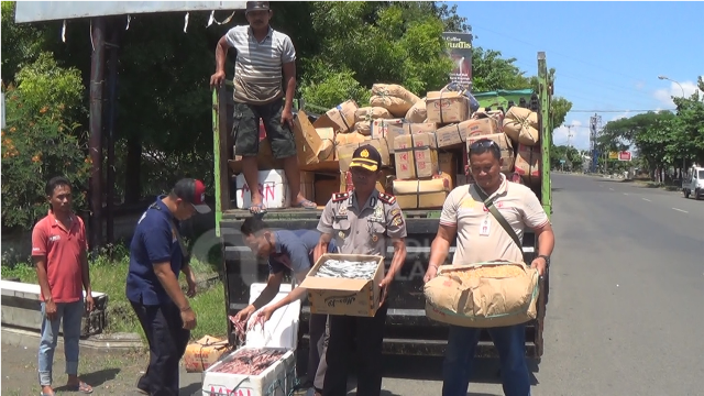 Polisi Amankan 1 Ton Olahan Hasil Laut Ilegal