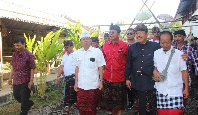 Kunjungi Kubu Hobbit, Koster-Ace Apresiasi Pengembangan Objek Wisata Alternatif di Buleleng