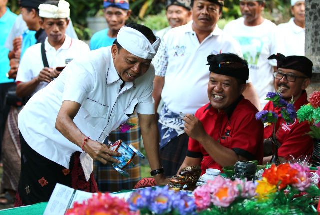 Koster Apresiasi Pengelolaan Dywik Bank Sampah di Bangli