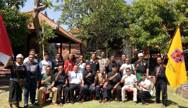 Gus Adhi, Nahkodai Perguruan Pencak Silat Kertha Wisesa Bali