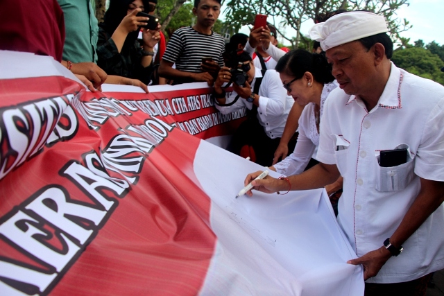 Kecam Terorisme, Koster Ajak Masyarakat Aktif Mengawasi Lingkungan Sekitar