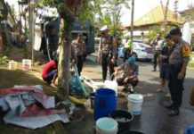 Krisis Air, Polres Bangli Terjunkan Water Canon