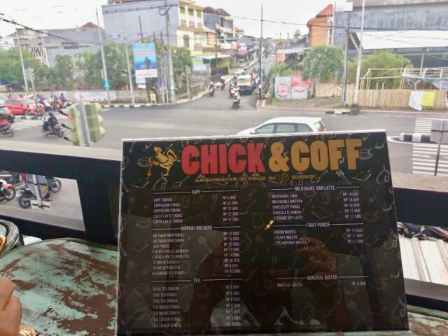 Bersantai Menikmati Kopi di Chick & Coff