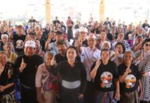 Eka Wiryastuti Kawal Cok Ace di Nusa Penida