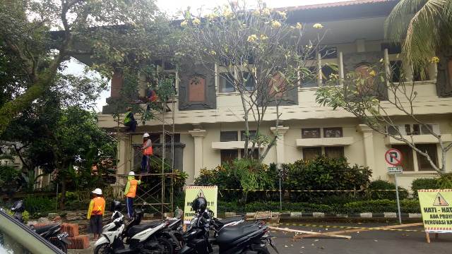 Bocor dan Plafon Jebol, Gedung Kantor Setda Tabanan Ahkhirnya Direhab