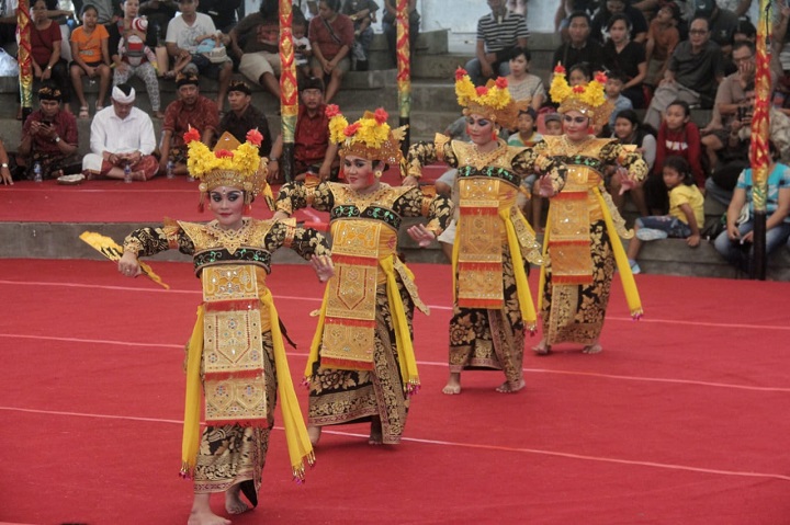 Tari Palegongan Klasik Duta Kabupaten Badung