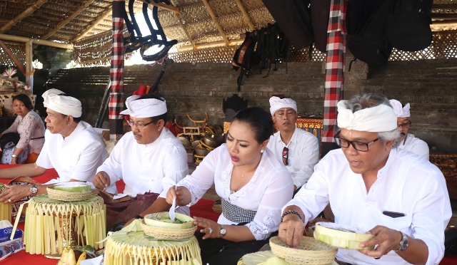 Bupati Eka ingatkan Masyarakat Soka Jaga Kesehatan