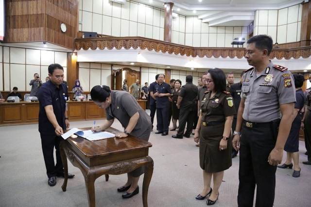 Satukan Visi dan Misi Memberantas Korupsi, Bupati Eka Tanda Tangani  APIP dengan APH