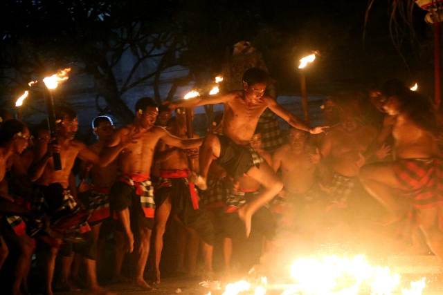 Sanggar Cak Rina,  Bangkitkan Api Sugriwa Subali