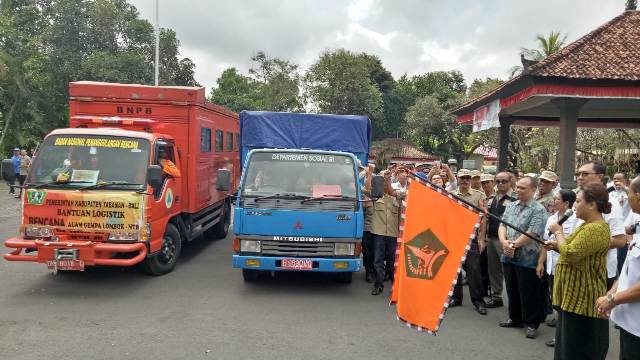 Bupati Eka Lepas 2 Truk Bantuan Logistik Kemanusiaan ke Lombok