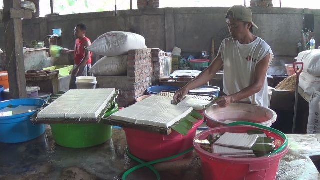 Belum Terimbas Pelemahan Rupiah, Produsen Tahu di Jembrana Masih Normal