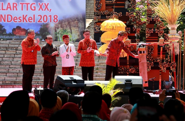 Jokowi Buka Temu Karya Nasional TTG XX dan PINDesKel 2018 di GWK