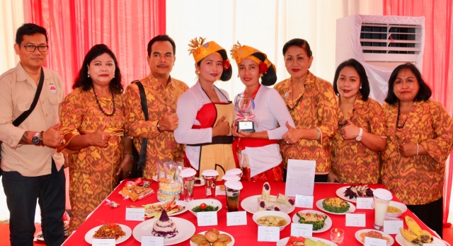 Ny. Putri Suastini Koster Bawa Pangan Lokal Bali di Lomba Cipta Menu B2SA Tingkat Nasional Tahun 2018