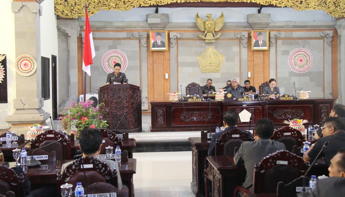 Rapat Paripurna DPRD Tabanan, Bupati Eka Sampaikan 2 Ranperda