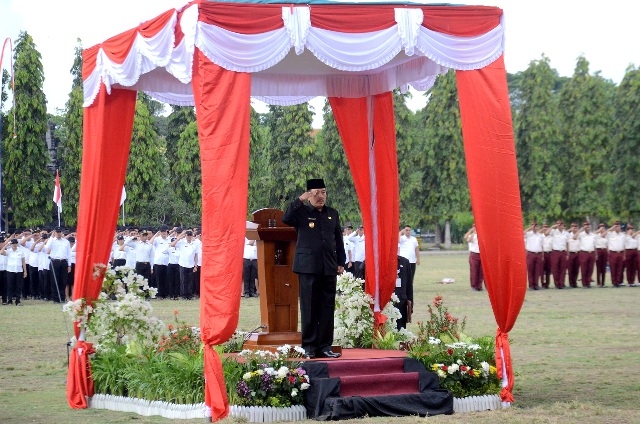 Maknai Sumpah Pemuda, Wagub Cok Ace Minta Generasi Muda Tingkatkan Kualitas Diri