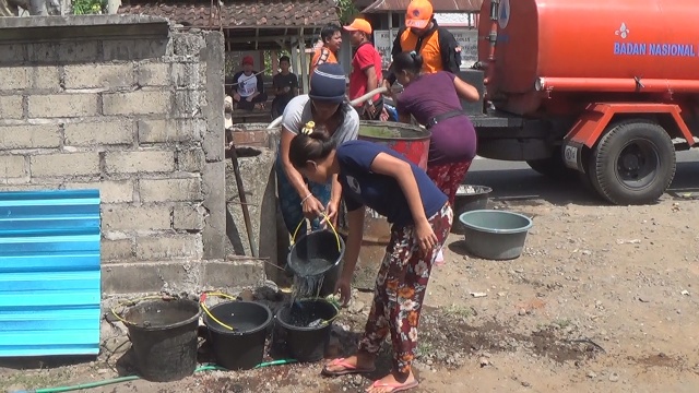 Musim Kemarau, Ratusan Warga Manistutu Kesulitan Air Bersih