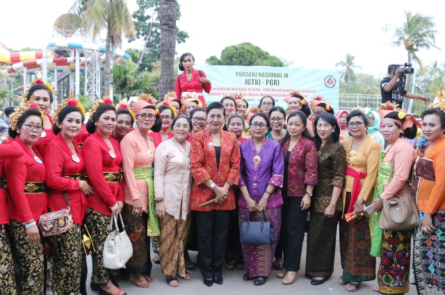 Beri Semangat Guru TK Berlomba di Porseni Nasional, Putri Koster Ingatkan Pentingnya Pendidikan Karakter