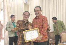 Pemprov Bali Raih Penghargaan Keterbukaan Informasi Publik, Wagub Cok Ace Harap Warga Bali Mendapatkan Haknya Tentang Informasi Publik Provinsi Bali