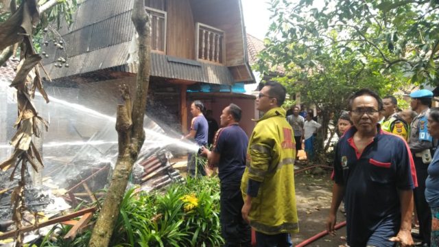 Ditinggal Melayat, Dapur Made Murdana Hangus Terbakar