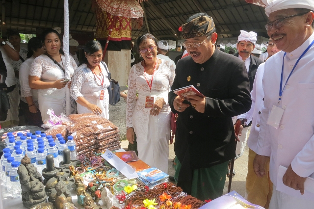Buka Festival Pasraman Indonesia, Wagub Cok Ace Ingin Pasraman  Bisa Menjadi Pendidikan Formal