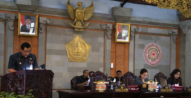 Sidang Paripurna DPRD, Seluruh Fraksi Sepakat Pembahasan 4 Ranperda Eksekutif