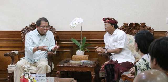 Gubernur Koster, Warga Buleleng Segera Nikmati Siaran Televisi Tanpa Parabola