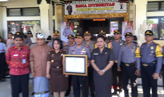 Tingkatkan Pelayanan, Polres Tabanan Canangkan Zona Integritas Menuju WBK