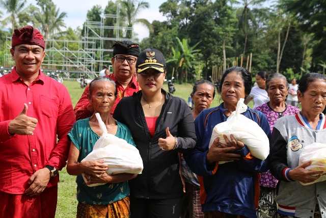 Pemkab Tabanan Gelar Pasar Murah dan Layanan Kesehatan Gratis