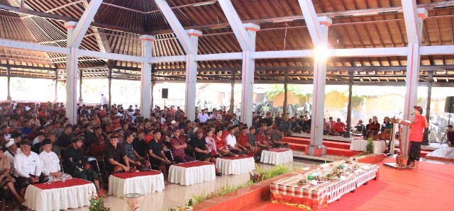 Gubernur Koster : Petani Lokal Bali Harus Miliki Kepastian Untuk Menjual Hasil Panen