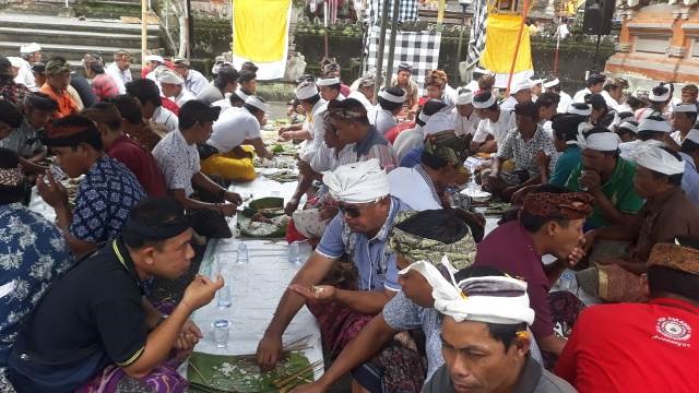 Puja Wali, Wakil Bupati Gianyar Megibung di Pakraman Pakuseba